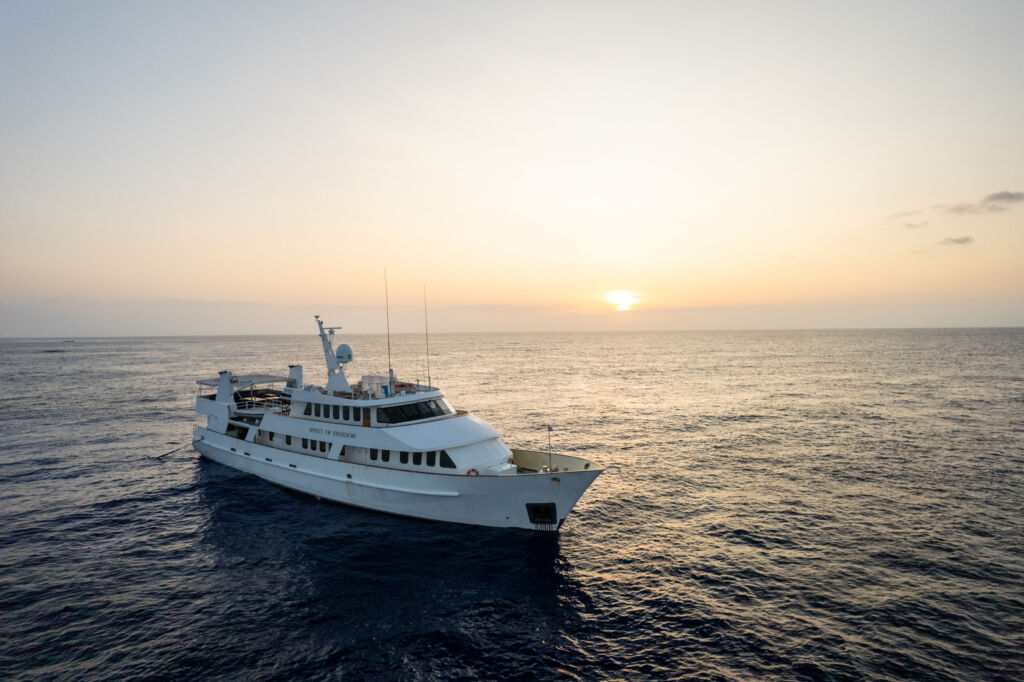 Spirit of Freedom-Sunset Exterior